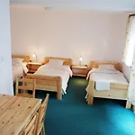 Hostel Pokoje Goscinne Victoria *