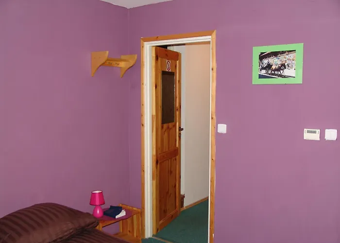 بيت شباب Victoria - Goscinne *